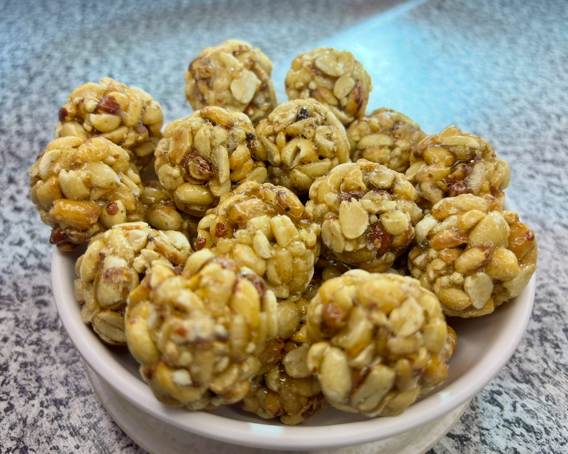 Peanut Sugar Ladu (ଚିନାବାଦାମ ସିନି ଲଡୁ)