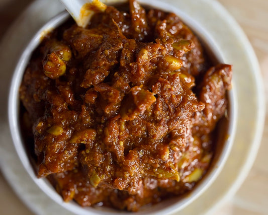 Spicy Red Garlic Pickle (ଲାଲ ରସୁଣ ଆଚାର)
