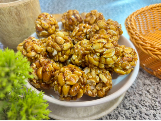 Peanut Jaggery Ladu (ଚିନାବାଦାମ ଗୁଡ଼ ଲଡୁ)